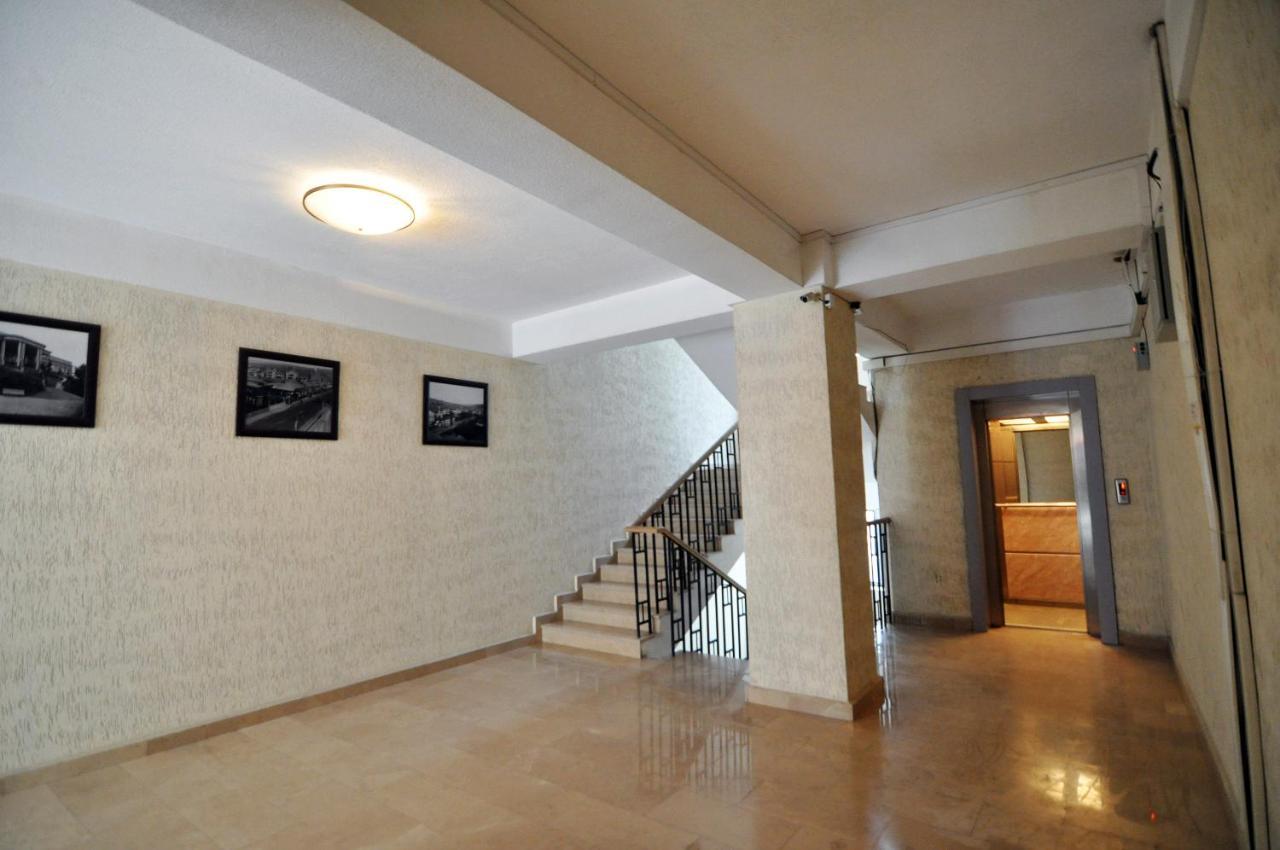 Tbilisi Two Bedroom Apartment Bagian luar foto