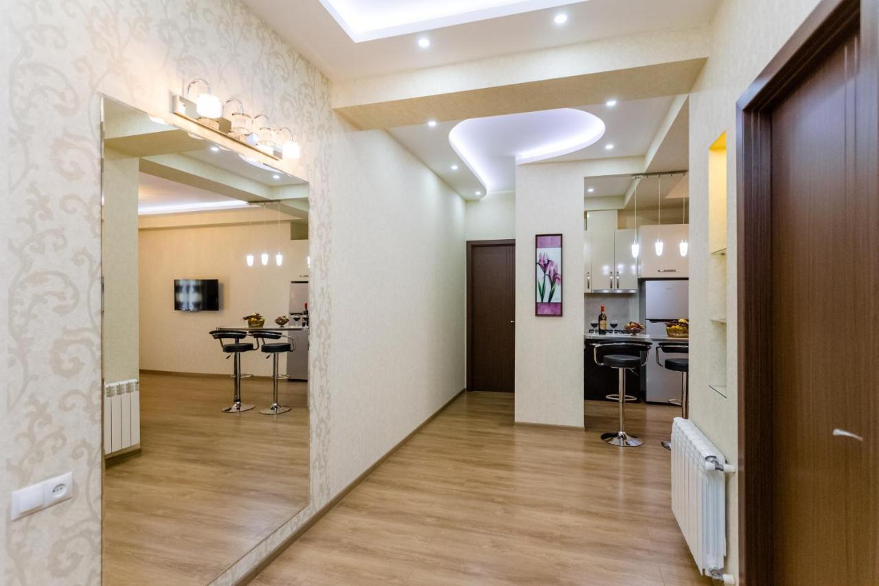 Tbilisi Two Bedroom Apartment Bagian luar foto