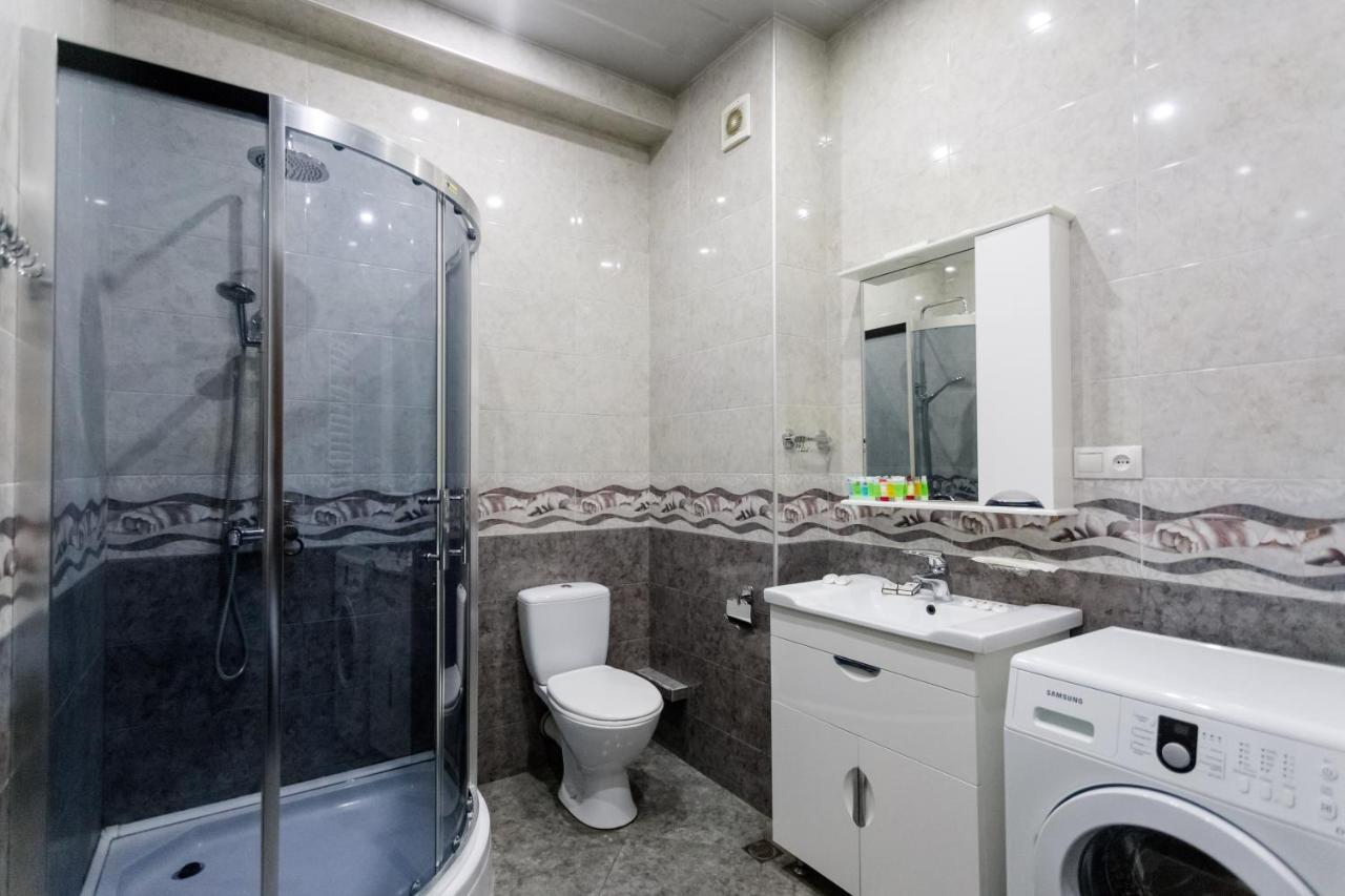Tbilisi Two Bedroom Apartment Bagian luar foto